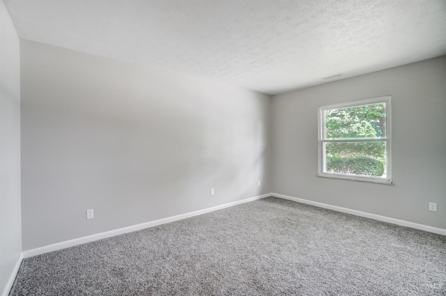 10683 West Road Harrison, OH 45030 - Photo 15 of 37 Gallery Image 15