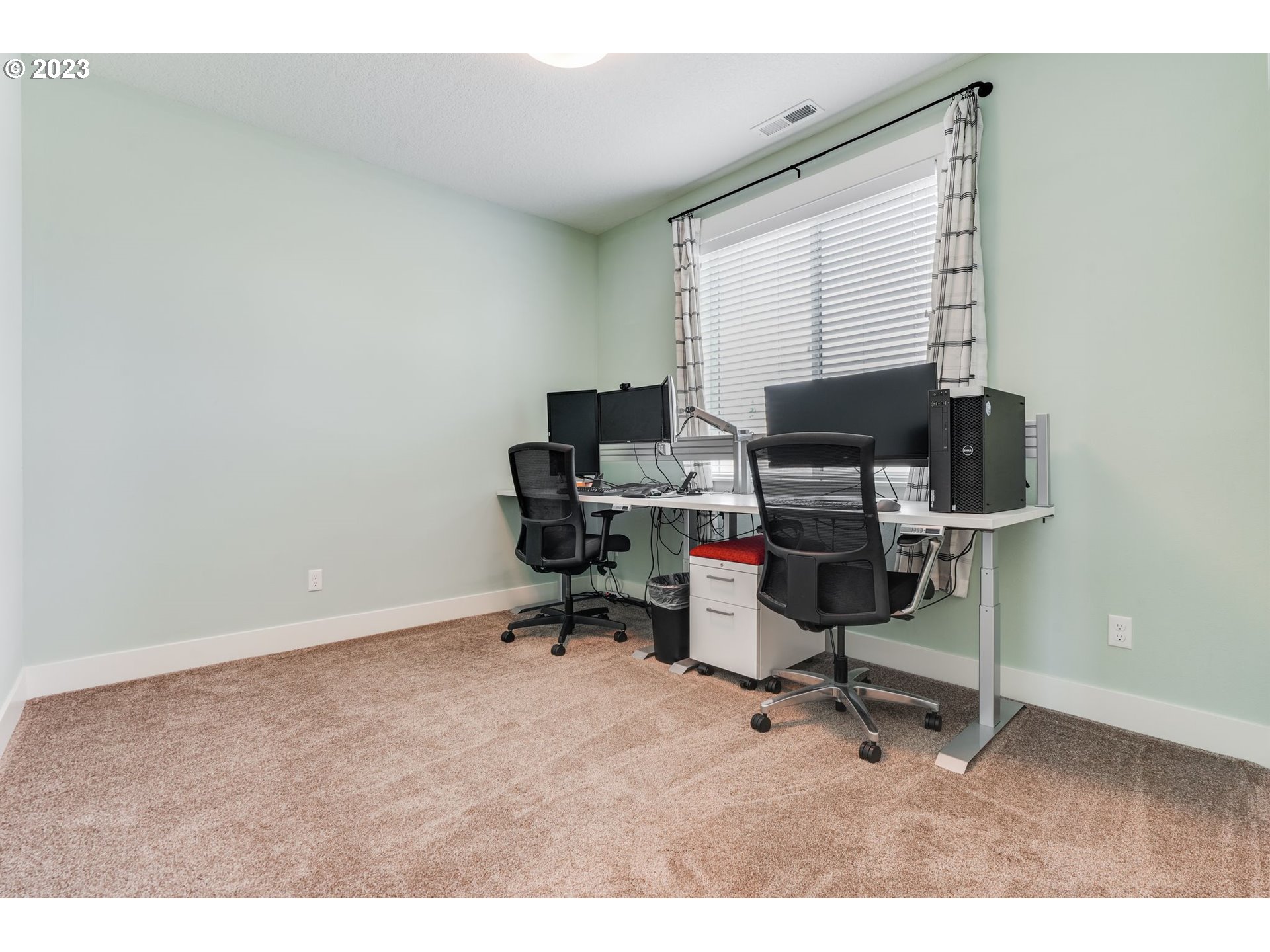 2889 4th Street Hubbard, OR 97032 - Photo 25 of 37 a view of a workspace with furniture