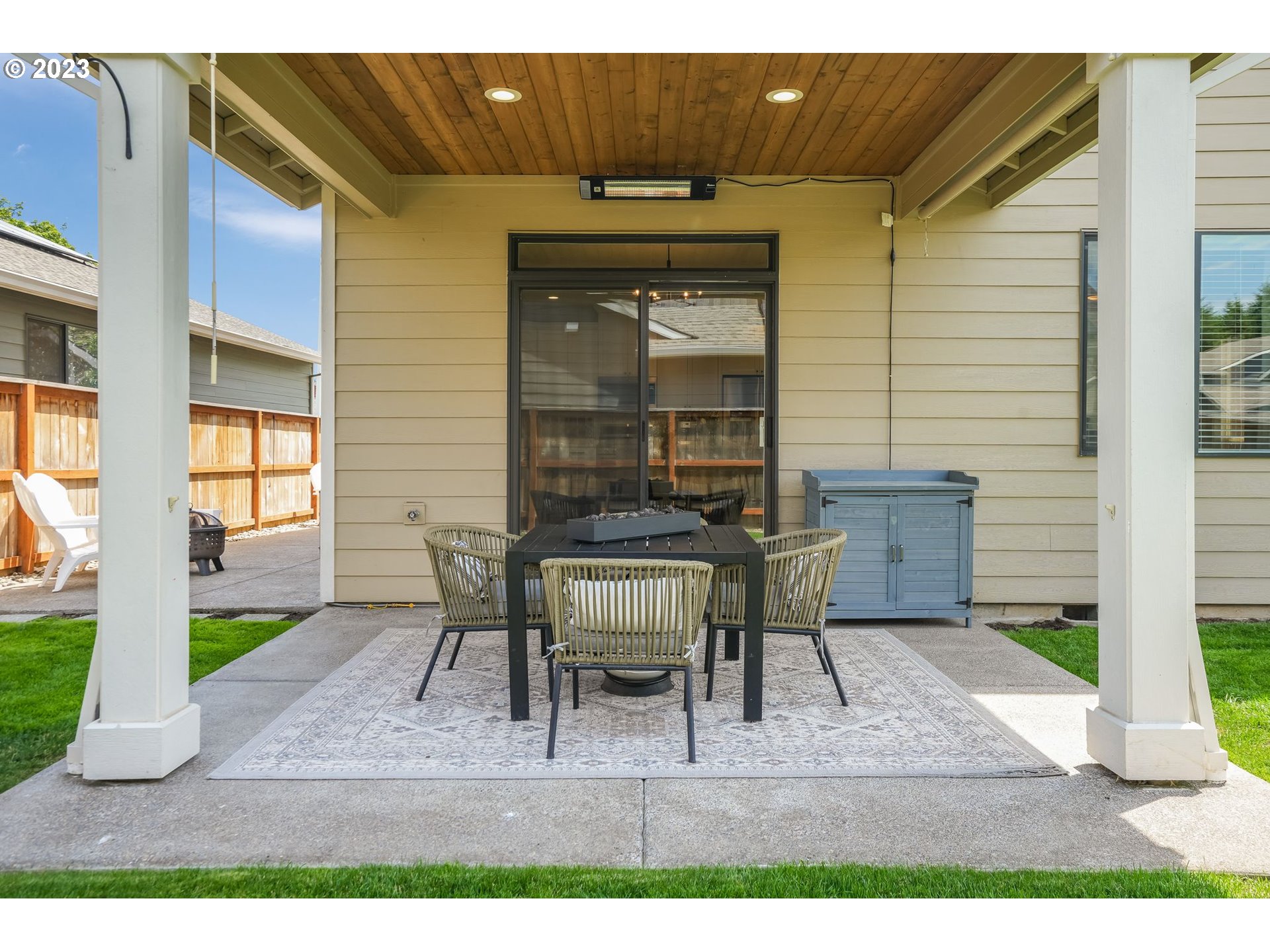 2889 4th Street Hubbard, OR 97032 - Photo 28 of 37 a house view with a seating space
