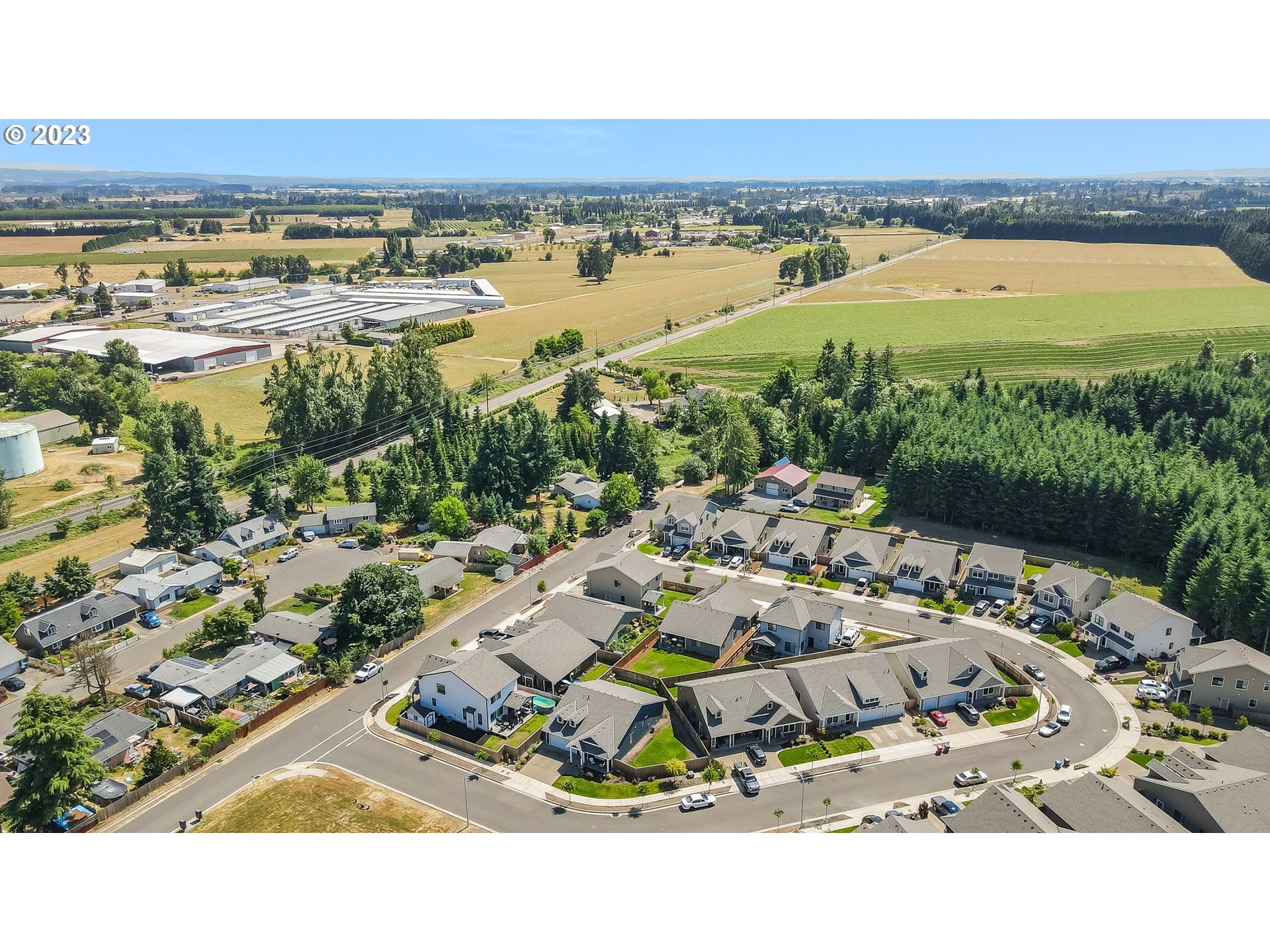 2889 4th Street Hubbard, OR 97032 - Photo 37 of 37