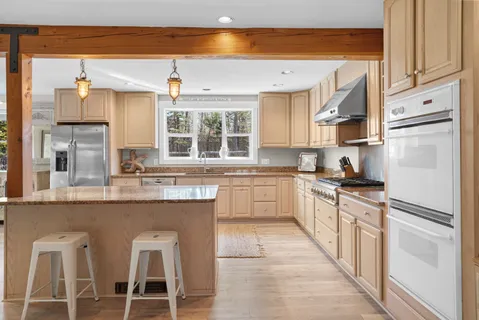 $2,775,000 | 15 21st Street North, Edgartown, MA 02539