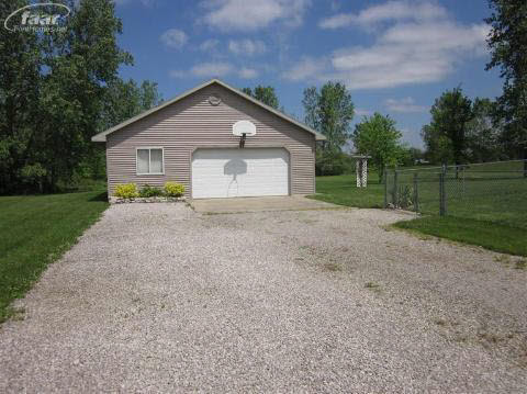 11801 Pittsburg Road Durand, MI 48429 - Photo 19 of 20 20247667-18.JPG