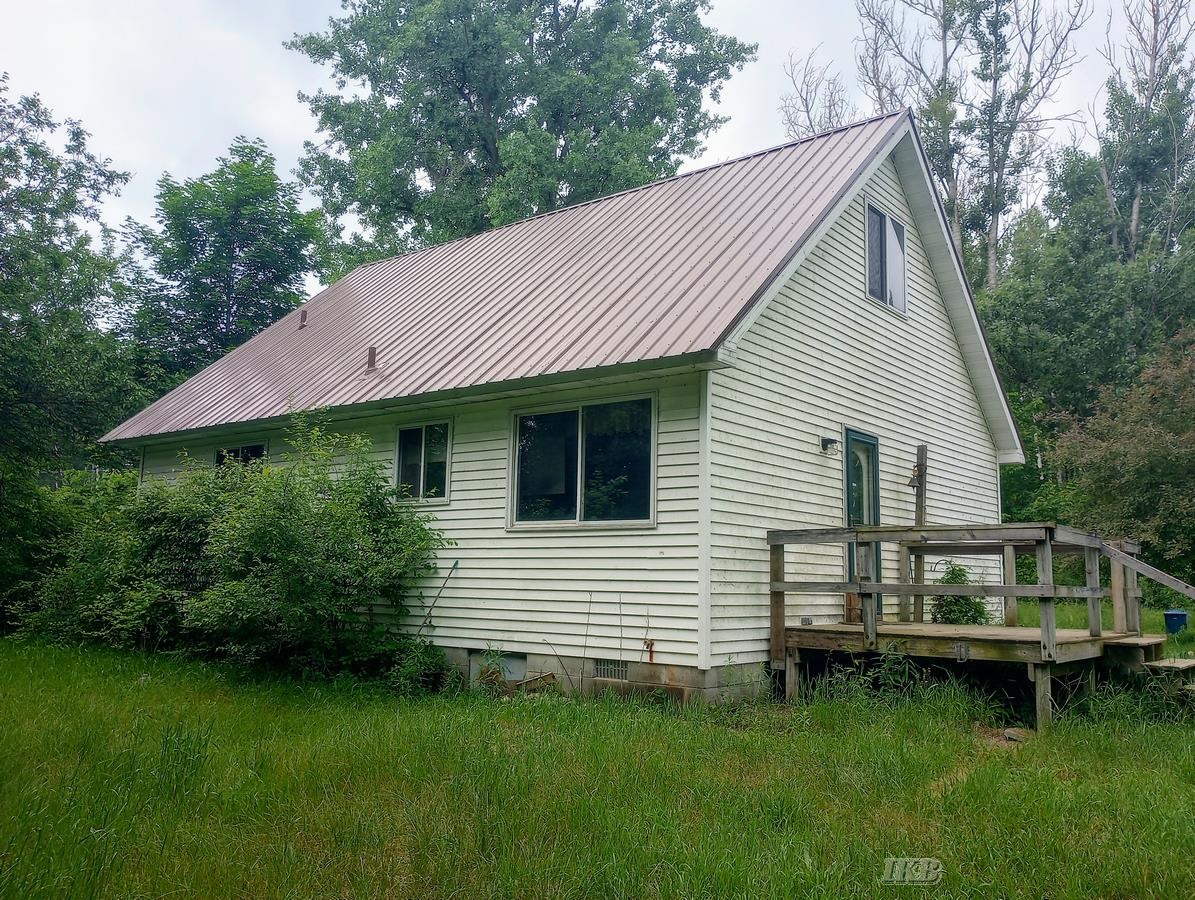 515 South Hawkins Road Gladwin, MI 48624 - Photo 4 of 45 Gallery Image 4