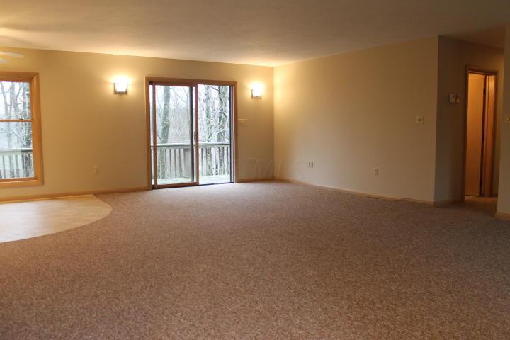 18290 Gambier Road Mount Vernon, OH 43050 - Photo 6 of 32