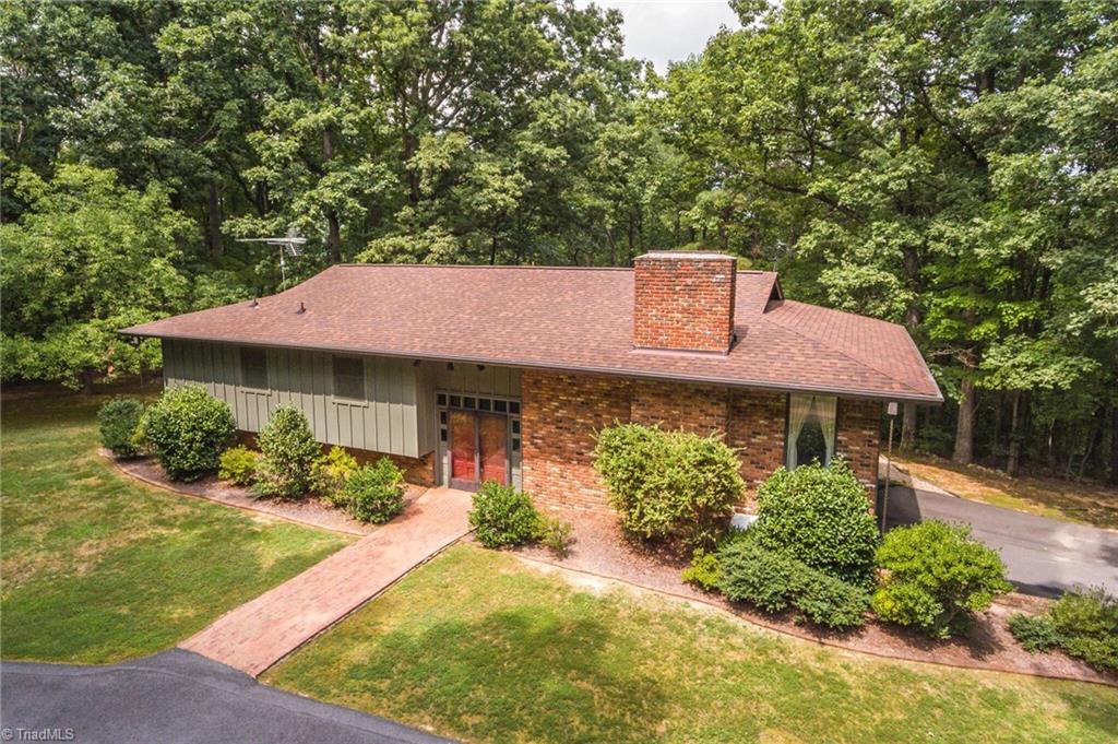 200 Plank Road Thomasville, NC 27360 - Photo 1 of 30