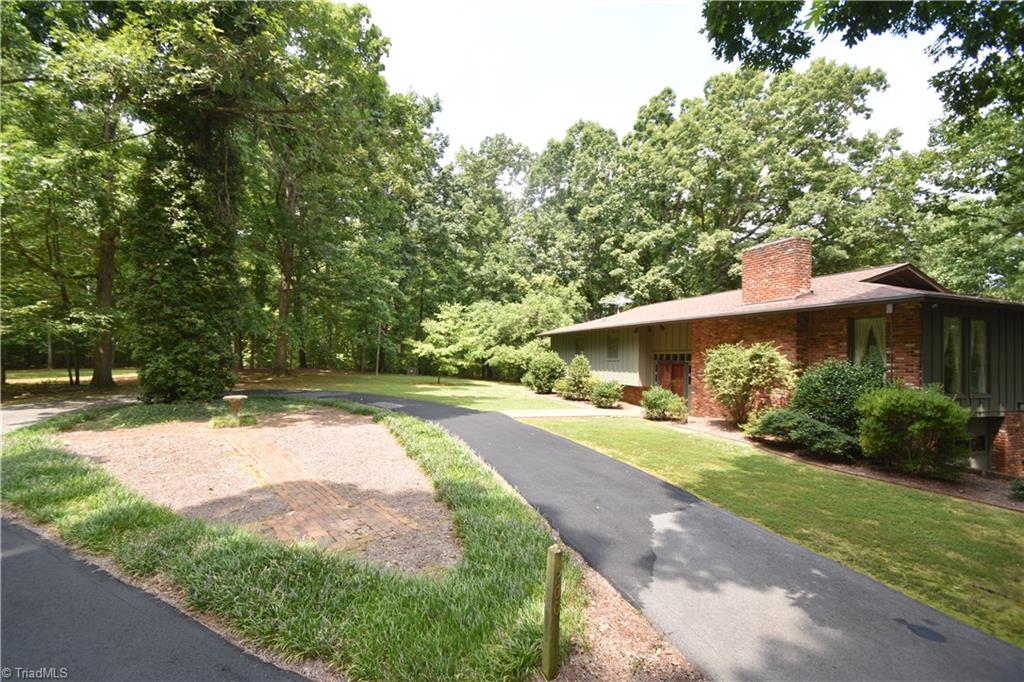 200 Plank Road Thomasville, NC 27360 - Photo 4 of 30