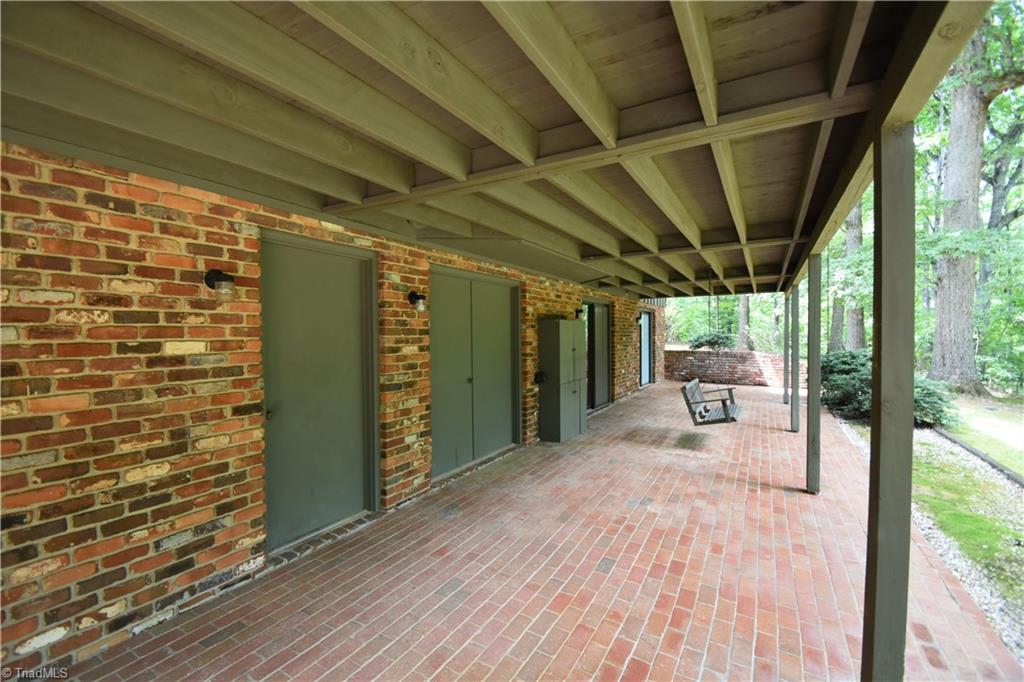200 Plank Road Thomasville, NC 27360 - Photo 7 of 30