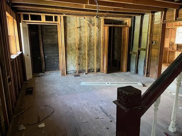 a view of front door and porch