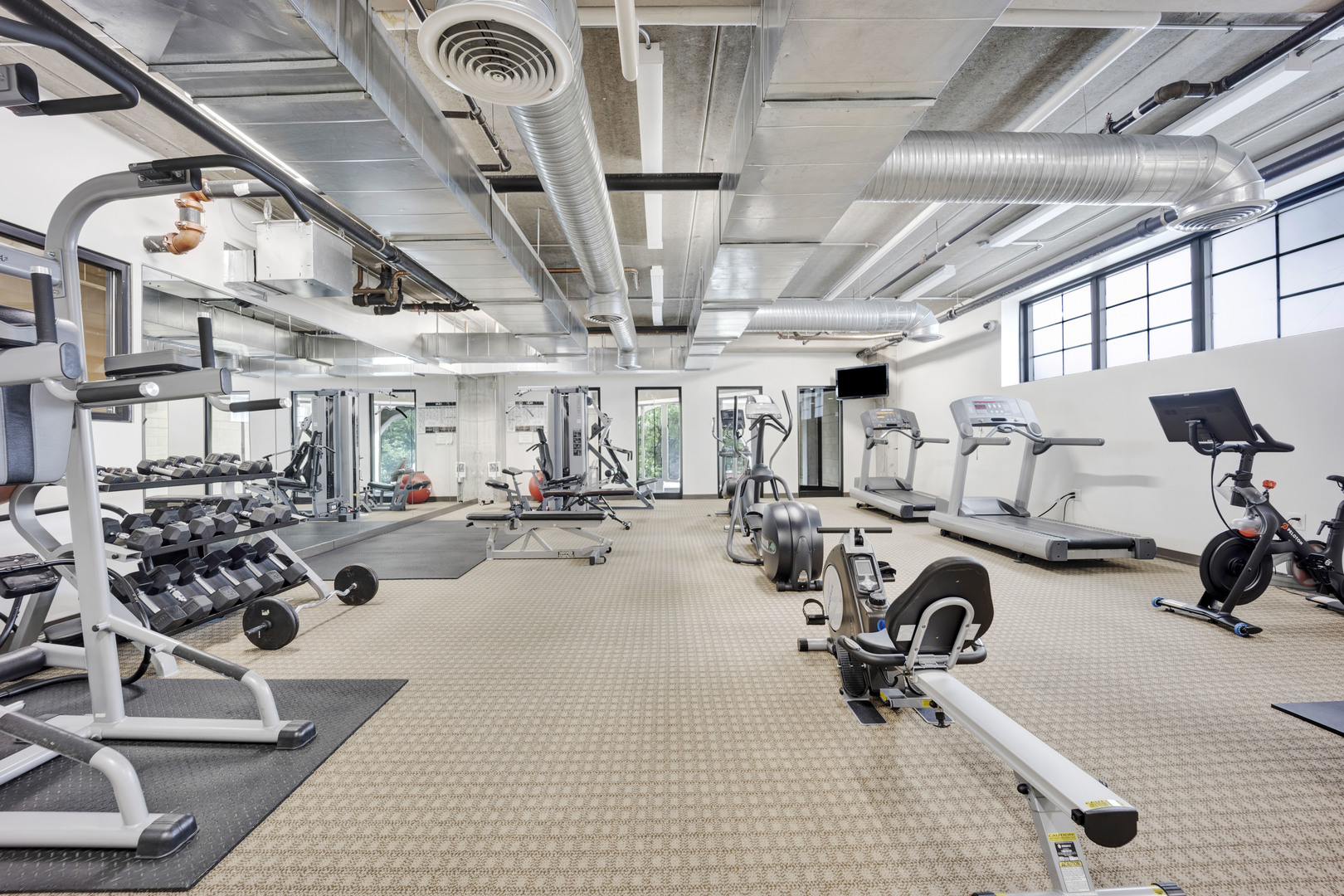 833 West 15th Place, Unit 511 Chicago, IL 60608 - Photo 21 of 21 a view of a room with gym equipment