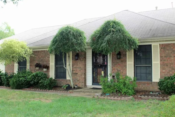 $2,100 | 3970 Fun Valley Drive, Memphis, TN 38125