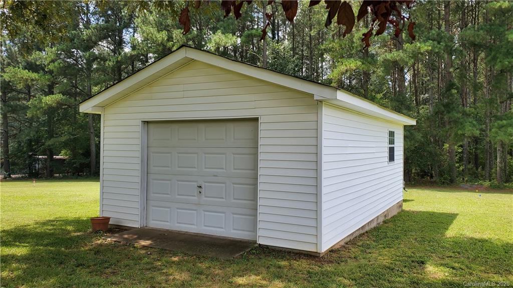 2603 Old Camden Road Monroe, NC 28110 - Photo 9 of 26