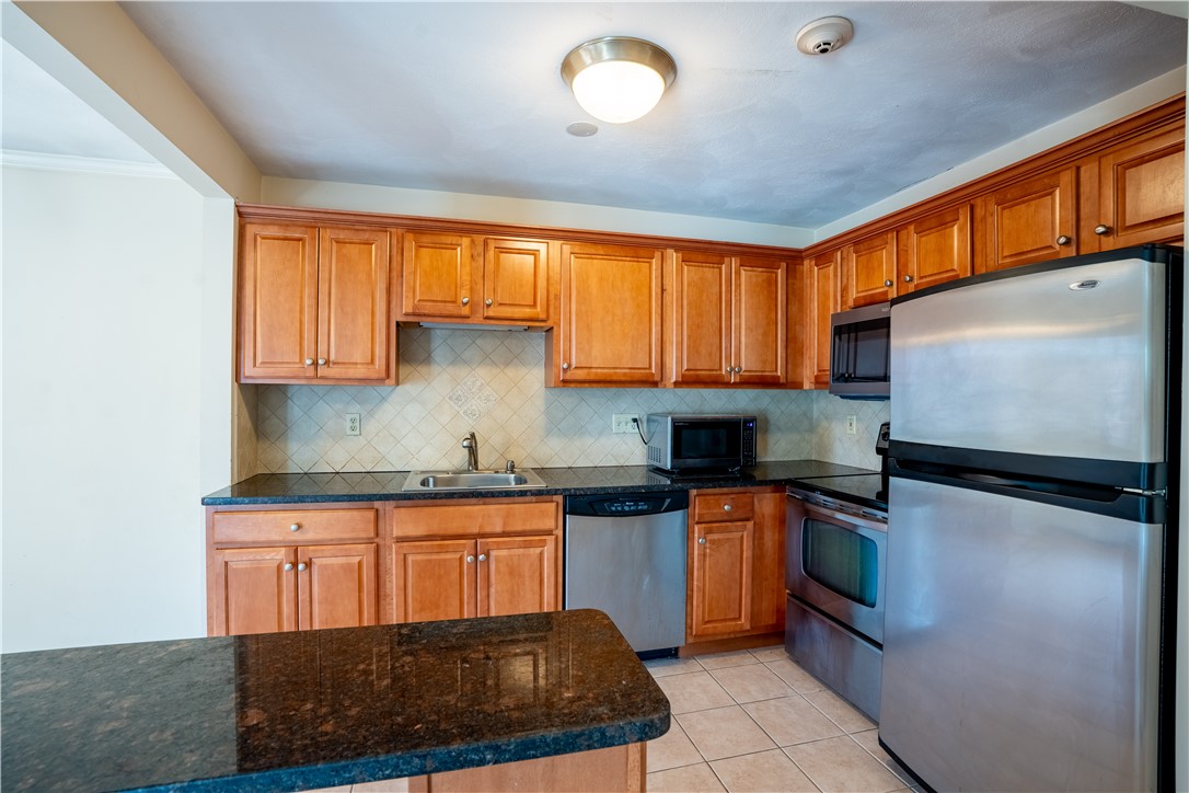 400 New River Road, Unit 712 Lincoln, RI 02838 - Photo 3 of 11