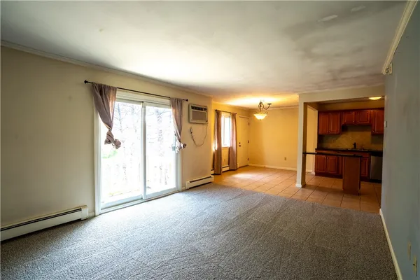 $1,895 | 400 New River Road, Unit 712, Lincoln, RI 02838
