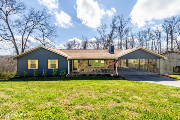 $425,000 | 107 Timbercrest Lane, Clinton, TN 37716