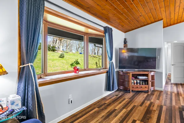 $425,000 | 107 Timbercrest Lane, Clinton, TN 37716