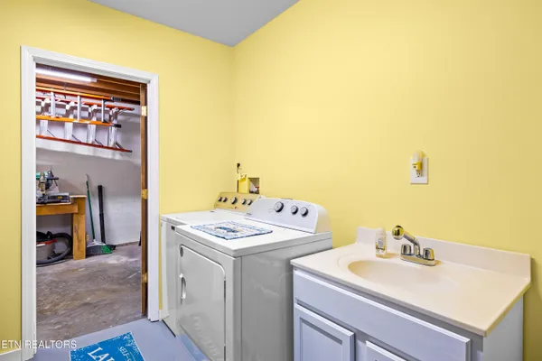 $425,000 | 107 Timbercrest Lane, Clinton, TN 37716