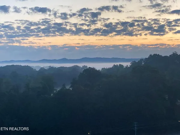 $425,000 | 107 Timbercrest Lane, Clinton, TN 37716