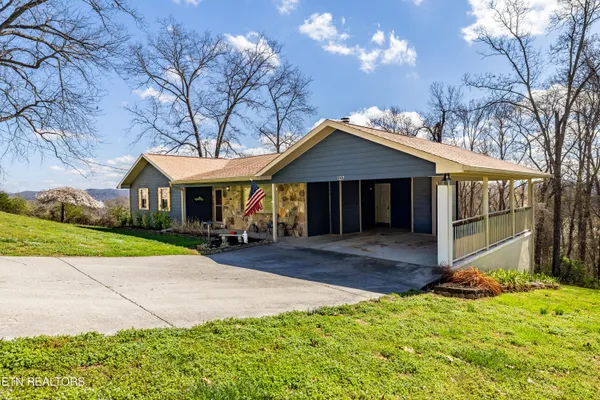 $425,000 | 107 Timbercrest Lane, Clinton, TN 37716