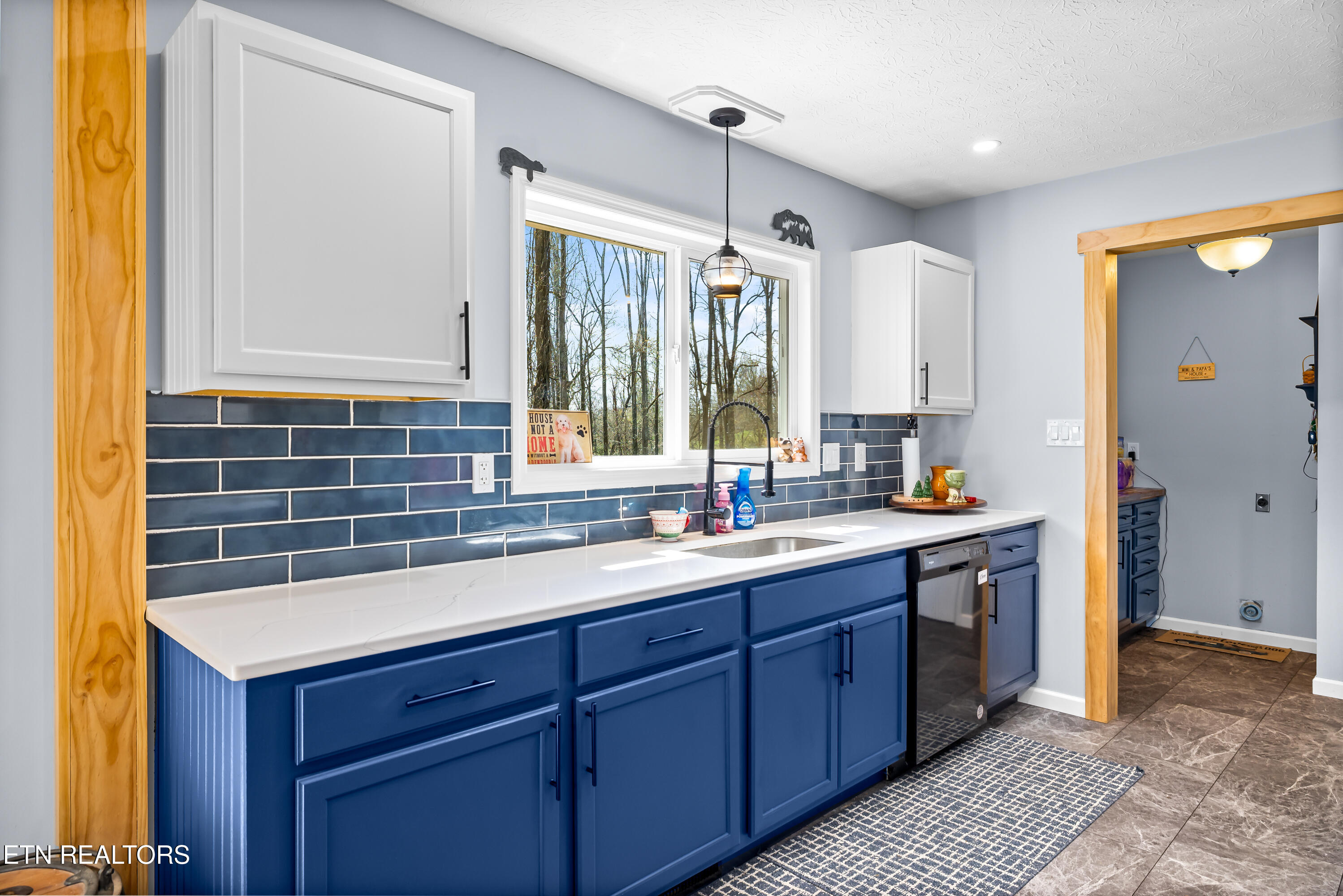 107 Timbercrest Lane Clinton, TN 37716 - Photo 10 of 45 107TimbercrestLn-5