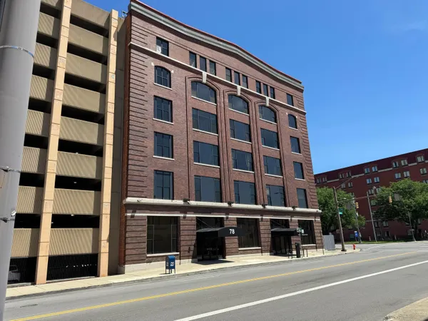 $1,750 | 78 East Chestnut Street, Unit 405, Columbus, OH 43215