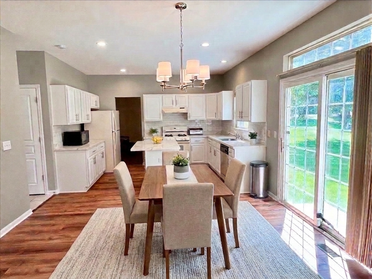 650 Glenbrook Road Crystal Lake, IL 60012 - Photo 3 of 40 Gallery Image 3