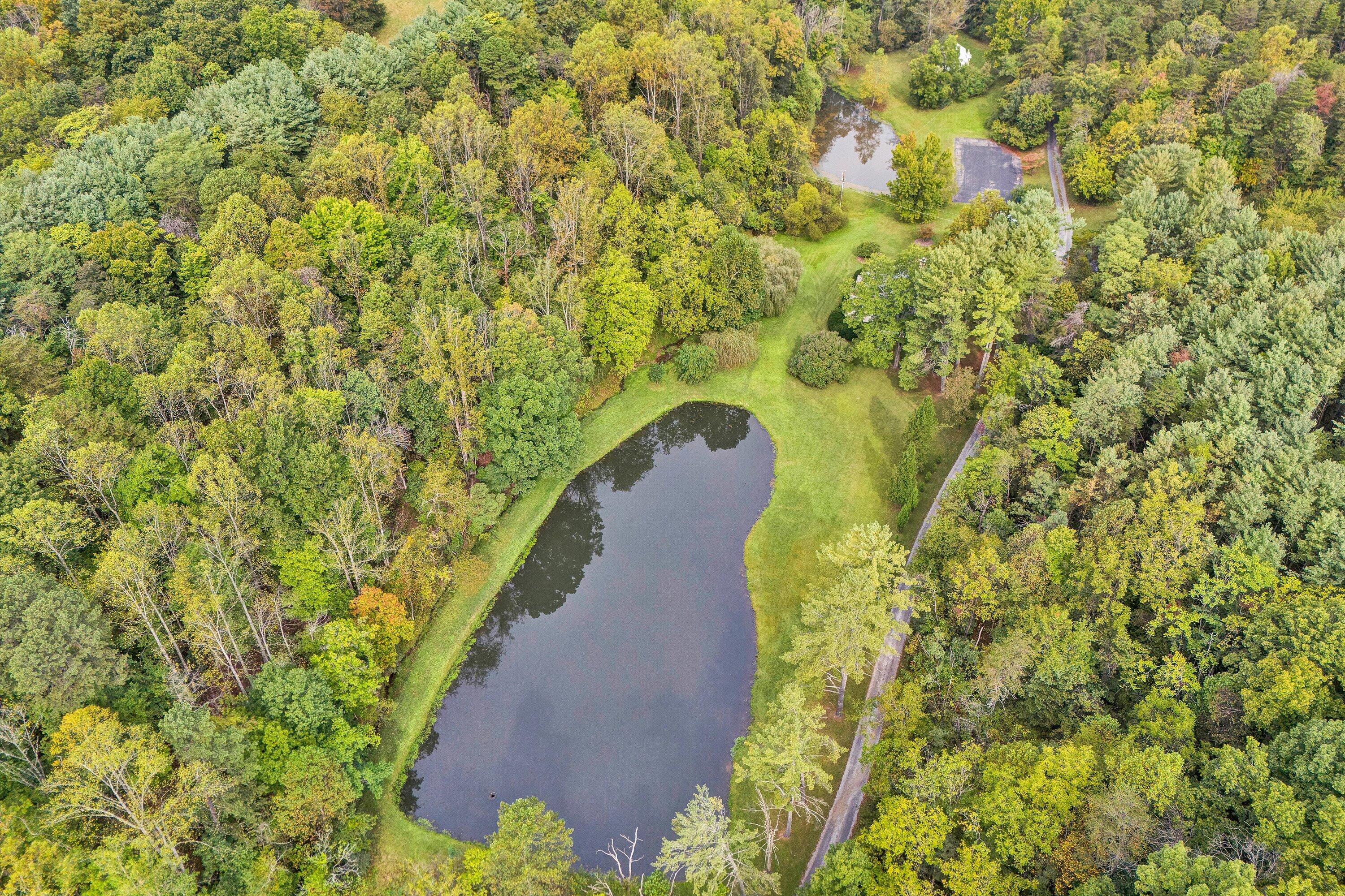 400 Walnut Road Salem, VA 24153 - Photo 65 of 89 72-DJI_20250929105112_0612