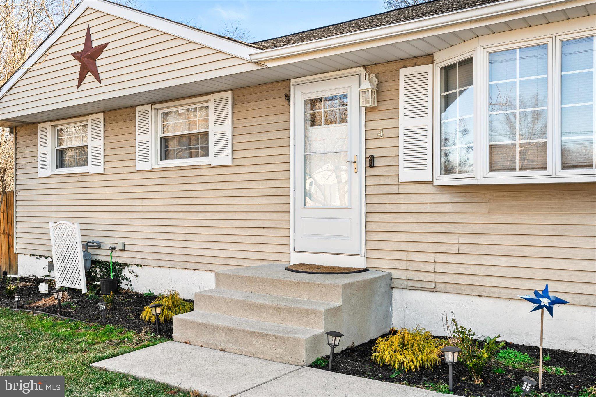 4 Imperial Drive Hamilton, NJ 08690 - Photo 7 of 38