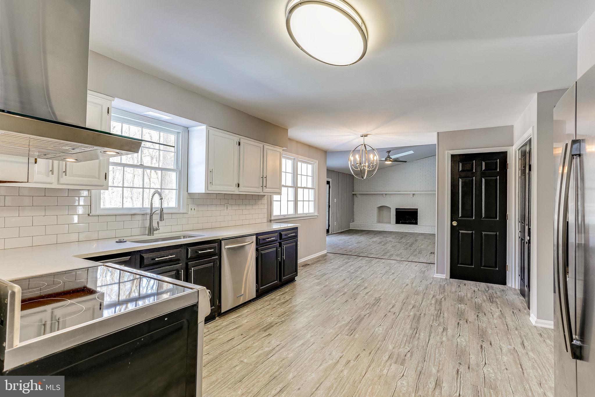 33 Constantine Drive Phoenix, MD 21131 - Photo 3 of 33