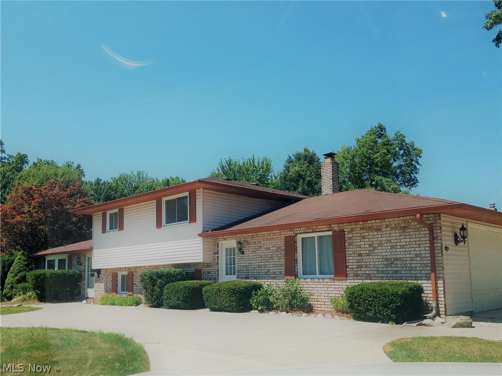5957 Emerald Street North Ridgeville, OH 44039 - Photo 1 of 18