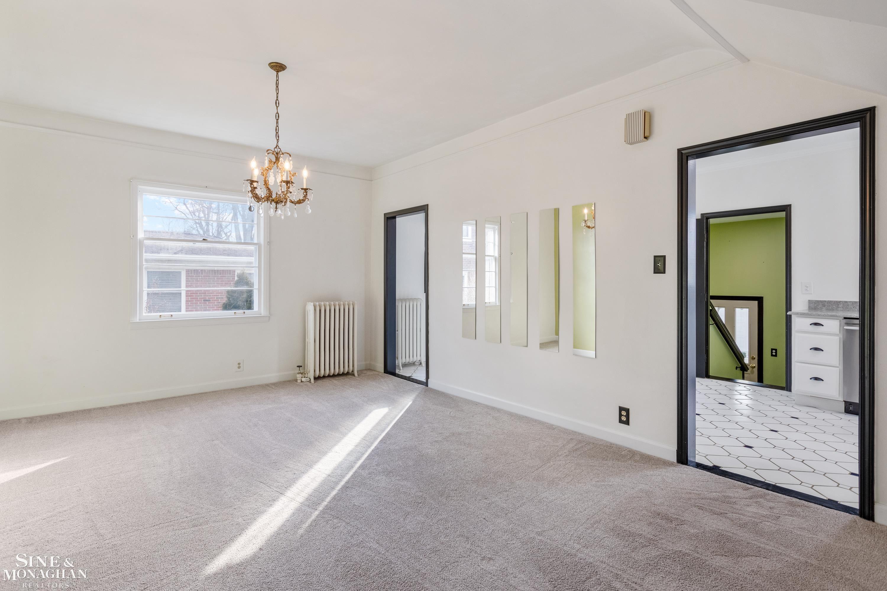 41 Vernier Road Grosse Pointe, MI 48236 - Photo 8 of 41 50101414-7.JPG