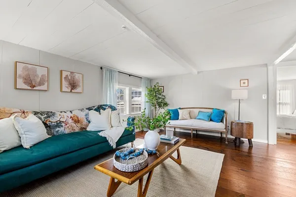 $689,900 | 26 Bayview Road, Marblehead, MA 01945