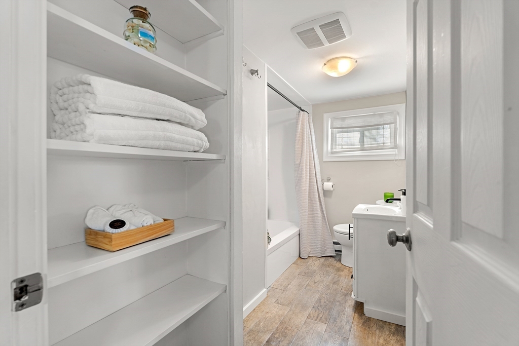 26 Bayview Road Marblehead, MA 01945 - Photo 23 of 31