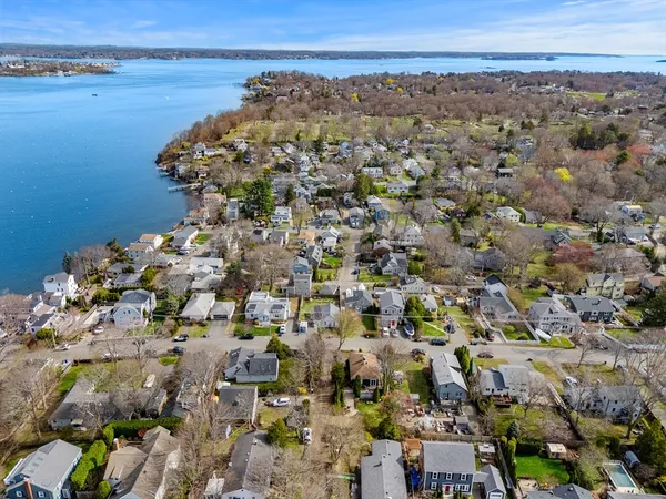 $689,900 | 26 Bayview Road, Marblehead, MA 01945