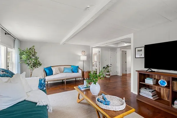 $689,900 | 26 Bayview Road, Marblehead, MA 01945