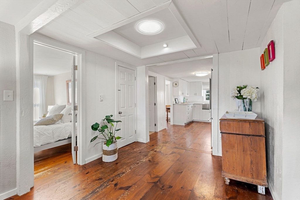 26 Bayview Road Marblehead, MA 01945 - Photo 7 of 31