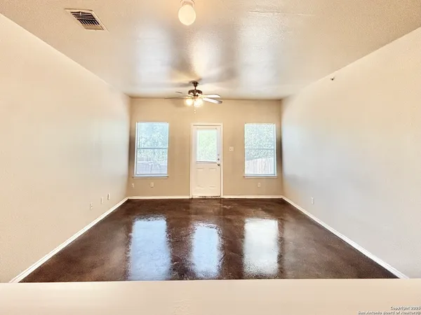 $1,195 | 10603 Mathom Landing, Unit 3, Universal City, TX 78148