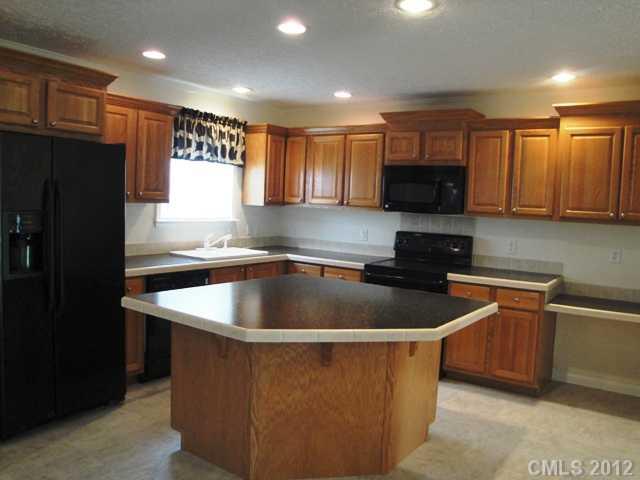 780 Harris Bridge Road Stony Point, NC 28678 - Photo 4 of 16