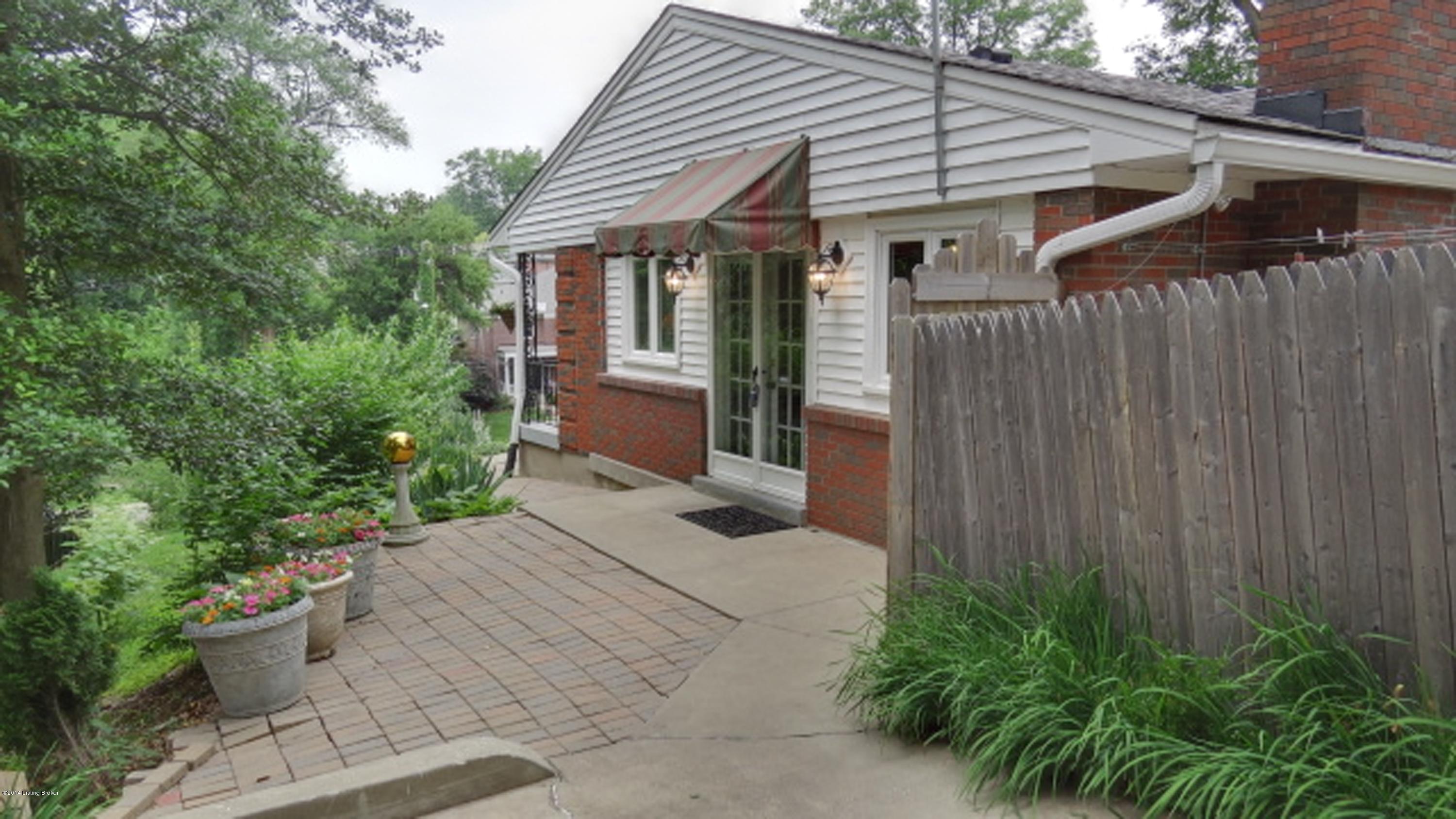 2407 Dundee Road Louisville, KY 40205 - Photo 4 of 67 IMG_1184_enfused