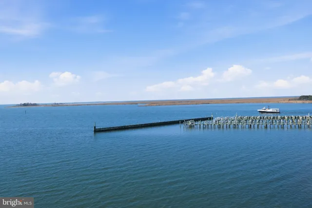 $369,000 | 1089 Puppy Hole, Unit 404, Crisfield, MD 21817