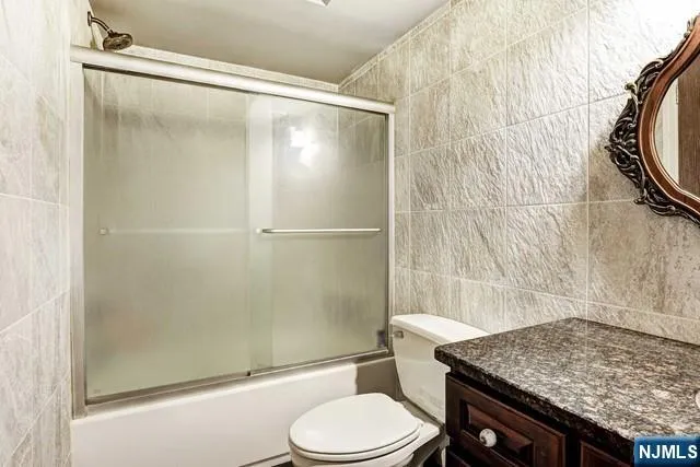 $3,950 | 82 Meadowview Court, Leonia, NJ 07605