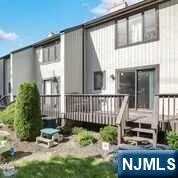 $3,950 | 82 Meadowview Court, Leonia, NJ 07605