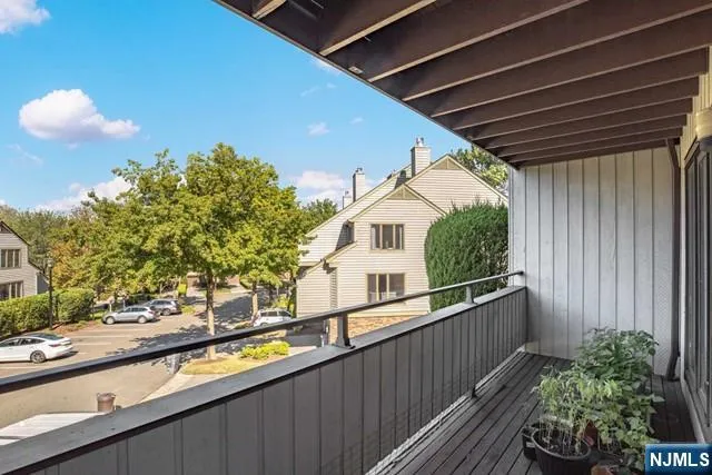 $3,950 | 82 Meadowview Court, Leonia, NJ 07605