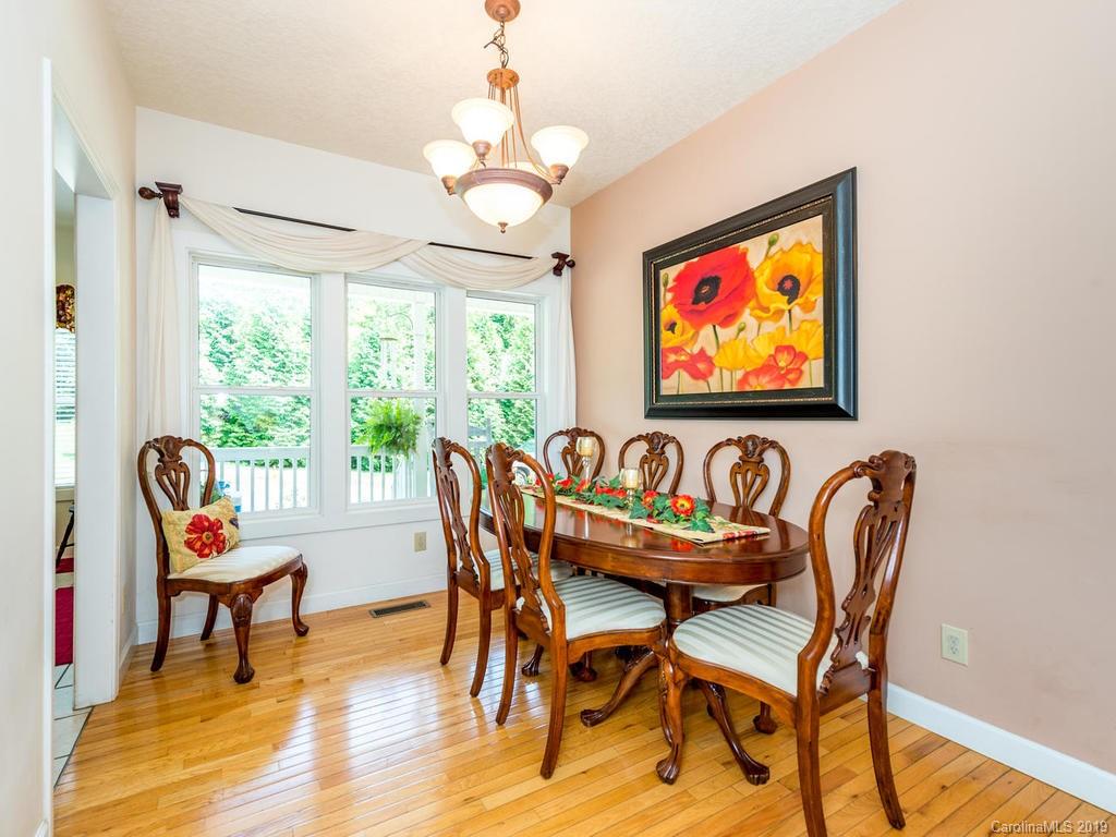 15 Wolf Road Asheville, NC 28805 - Photo 8 of 37 Gallery Image 8