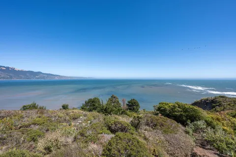 $2,595,000 | 272 Ocean Parkway, Bolinas, CA 94924