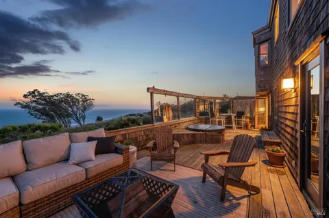 $2,595,000 | 272 Ocean Parkway, Bolinas, CA 94924
