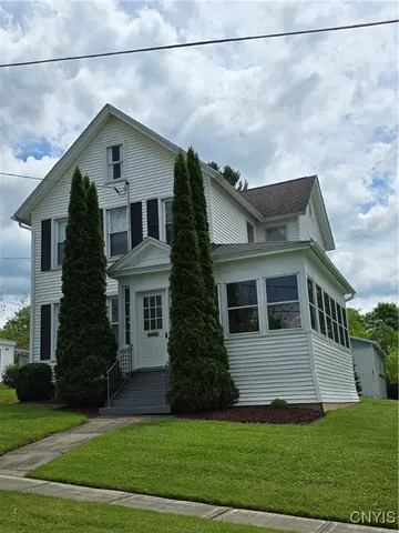 $212,000 | 418 Putnam Street, Sangerfield, NY 13480