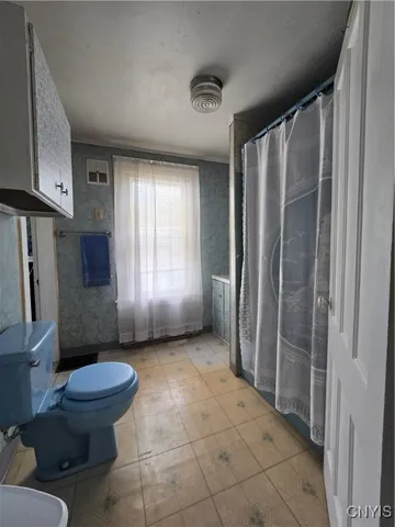 $212,000 | 418 Putnam Street, Sangerfield, NY 13480