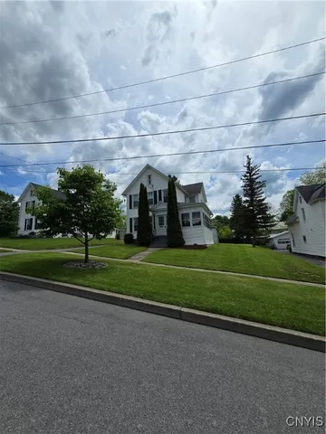 $212,000 | 418 Putnam Street, Sangerfield, NY 13480