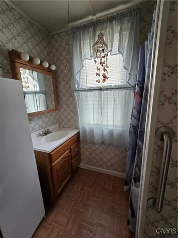 $212,000 | 418 Putnam Street, Sangerfield, NY 13480