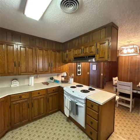 $405,000 | 2008 El Paso Avenue, Cisco, TX 76437